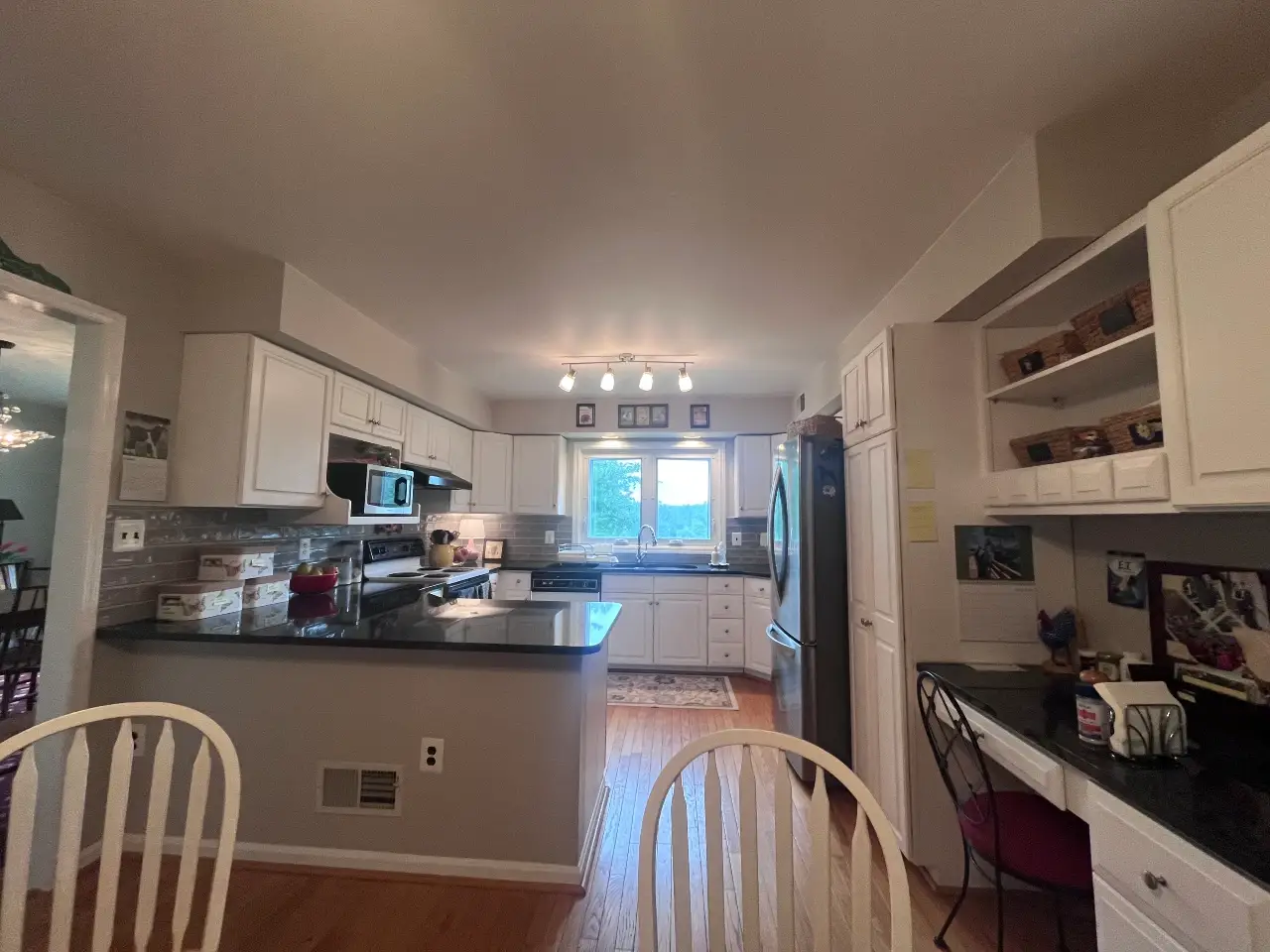 Sullivan Undercabient Lighting Before